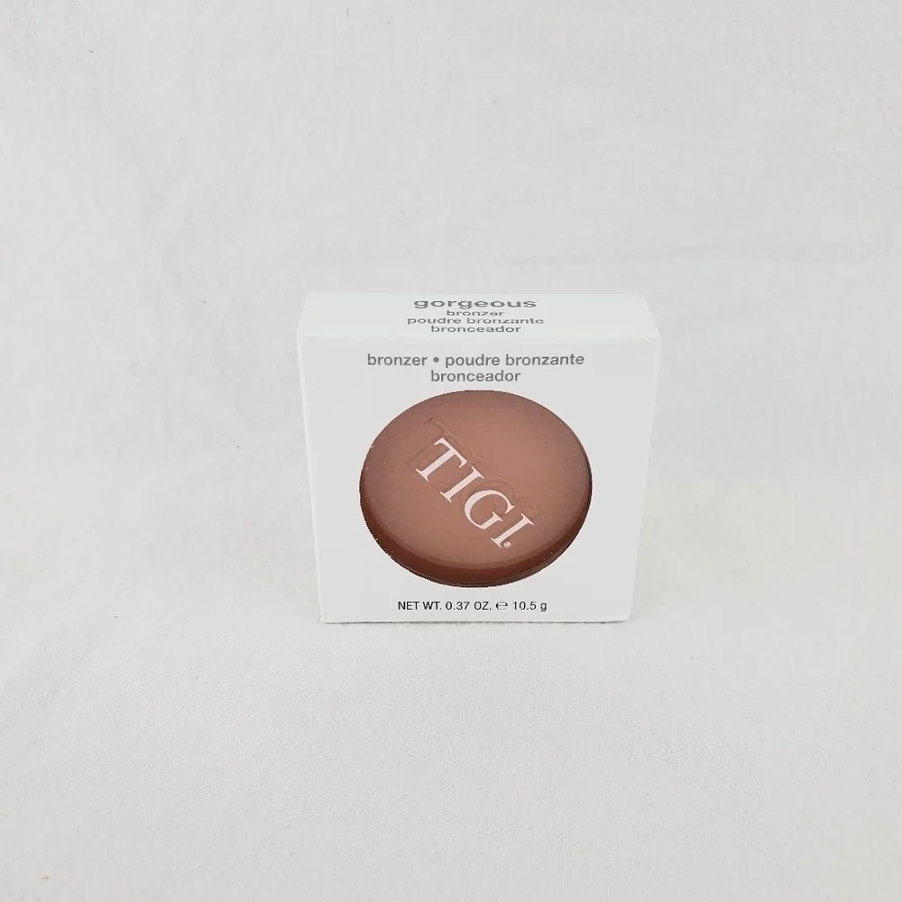 LAST ONE ❤️ TIGI bronzer shade gorgeous